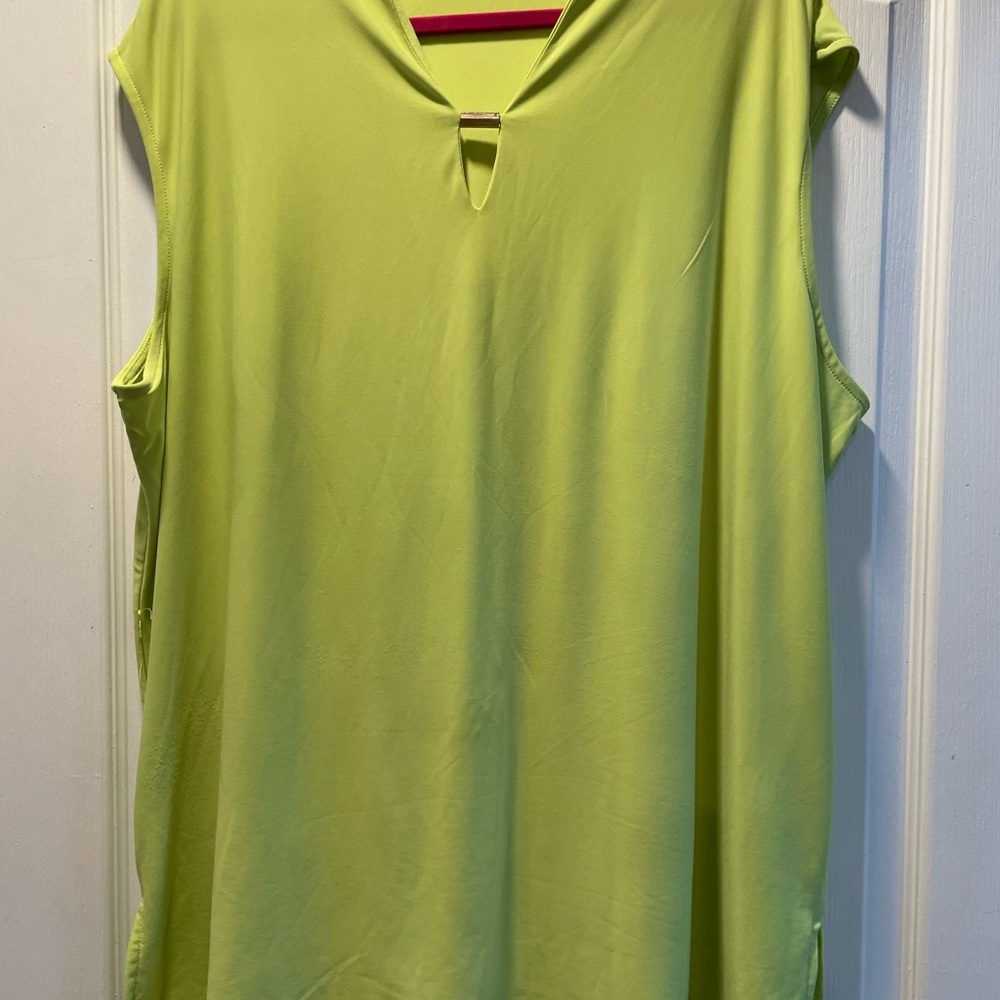 Jones New York Sleeveless Woman's Lime Green Top